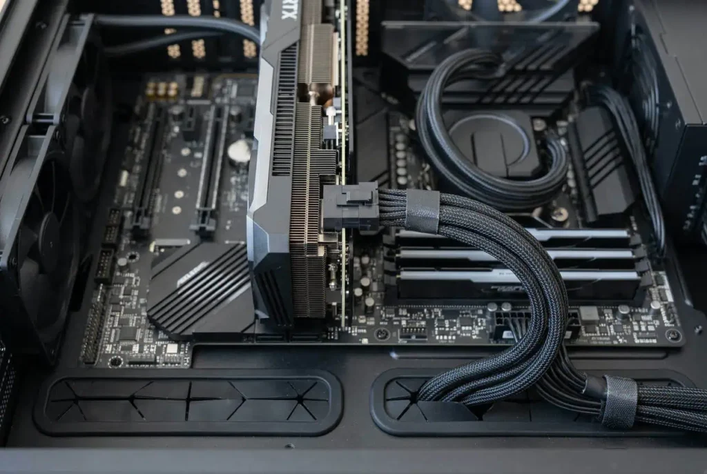 GPU power cable fully seated with proper cable routing